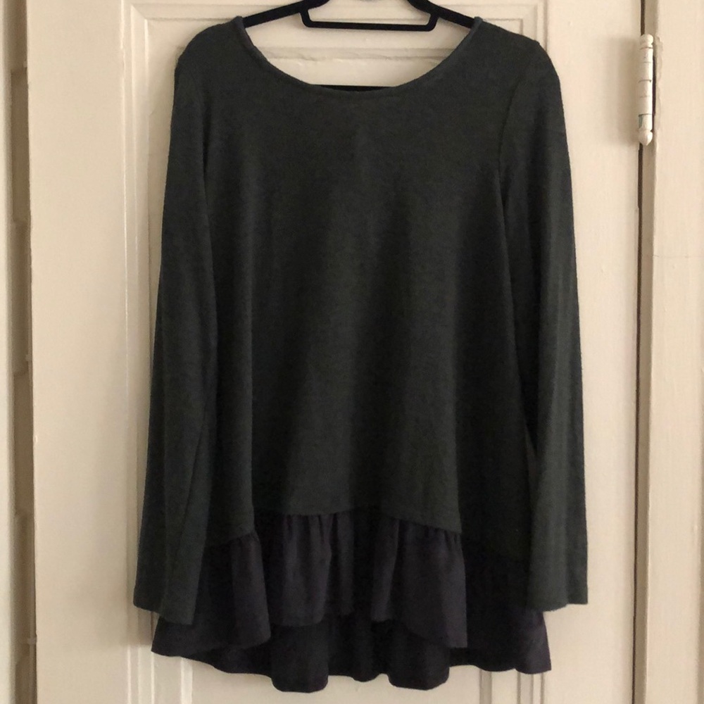 ModCloth ruffle hem tunic sz L 🍂